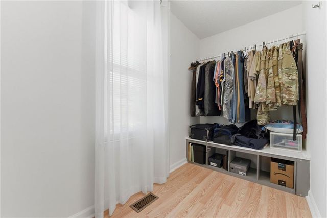 3859 Sunview Drive NW, Acworth, GA 30101