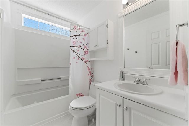 3859 Sunview Drive NW, Acworth, GA 30101