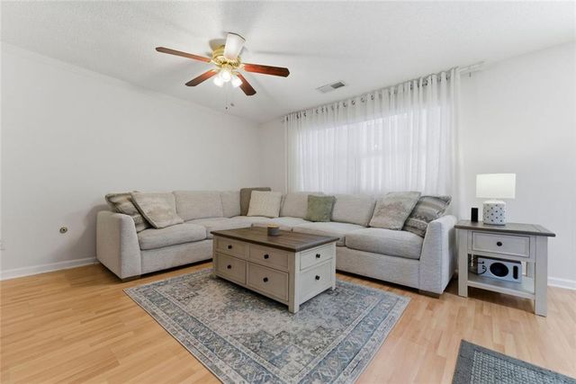 3859 Sunview Drive NW, Acworth, GA 30101