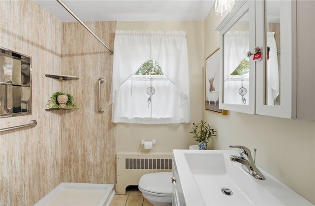 19 Beatrice Avenue, Warwick, RI 02889