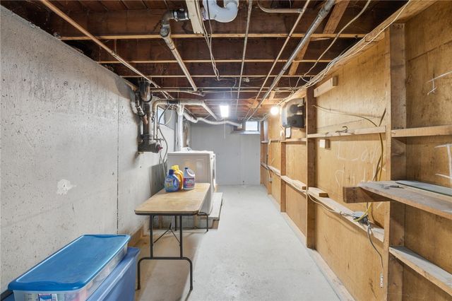 19 Beatrice Avenue, Warwick, RI 02889