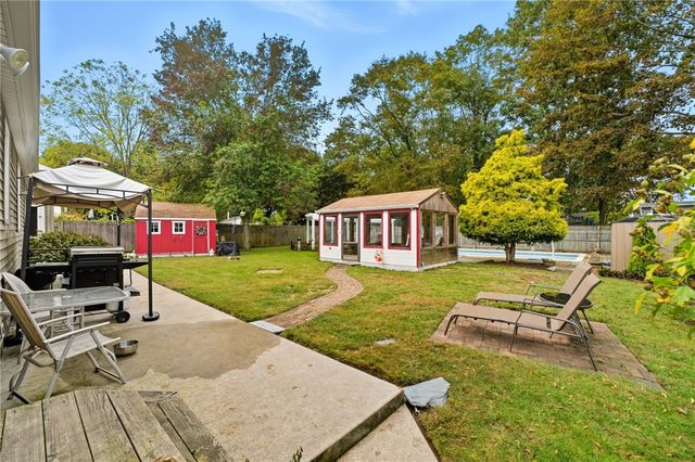 19 Beatrice Avenue, Warwick, RI 02889