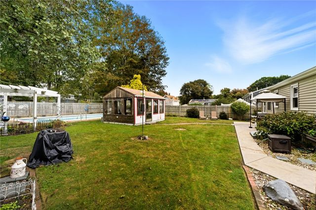 19 Beatrice Avenue, Warwick, RI 02889