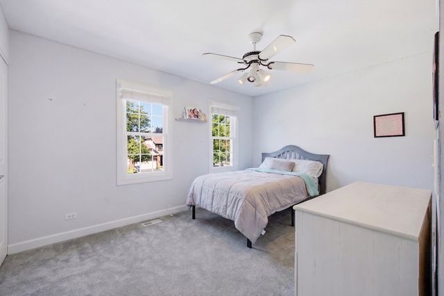 635 N Brookdale Drive, Schaumburg, IL 60194