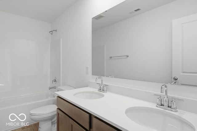 306 N Bur Oak Drive, Mooresville, IN 46158