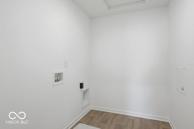 306 N Bur Oak Drive, Mooresville, IN 46158