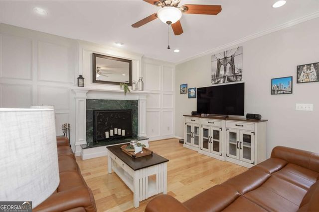 1595 Highland Oaks Way, Lawrenceville, GA 30043