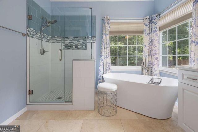 1595 Highland Oaks Way, Lawrenceville, GA 30043