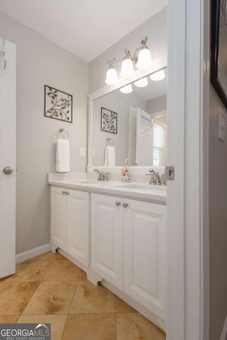 1595 Highland Oaks Way, Lawrenceville, GA 30043