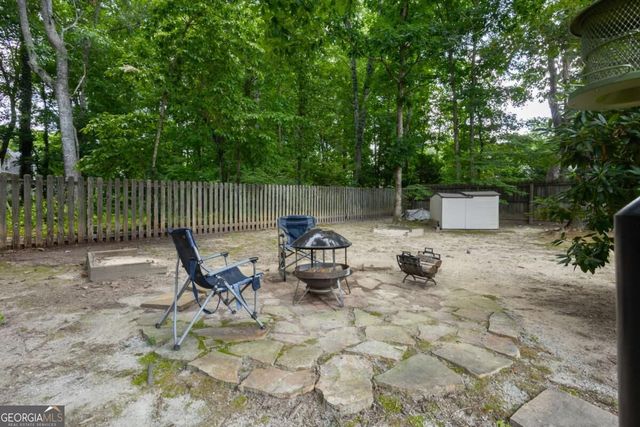 1595 Highland Oaks Way, Lawrenceville, GA 30043