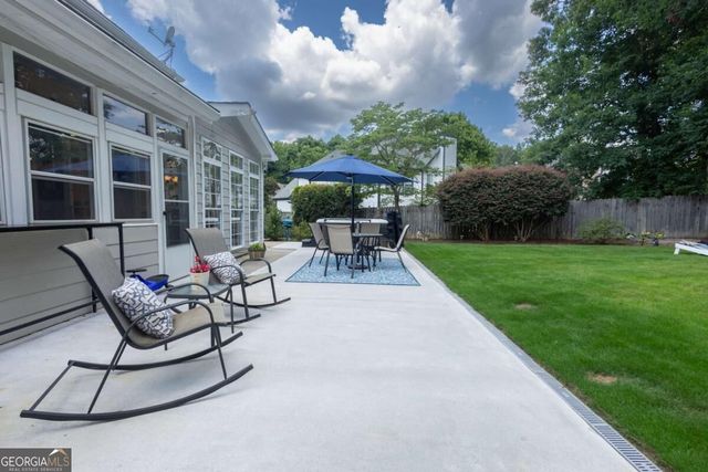 1595 Highland Oaks Way, Lawrenceville, GA 30043