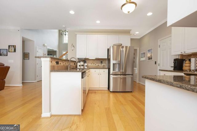 1595 Highland Oaks Way, Lawrenceville, GA 30043