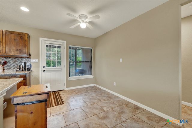 4142 Morningside Way, Canyon Lake, TX 78133
