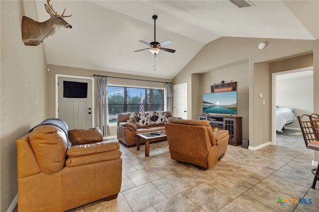 4142 Morningside Way, Canyon Lake, TX 78133