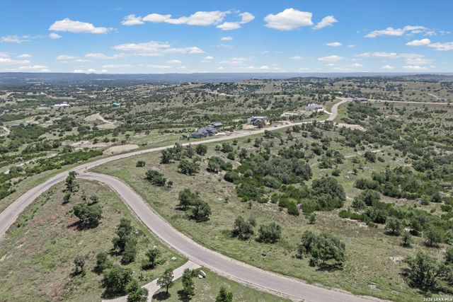 151 FALLING OAK DR, Blanco, TX 78606