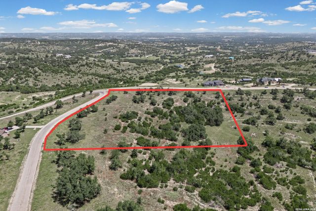151 FALLING OAK DR, Blanco, TX 78606