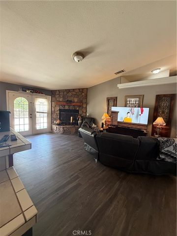 8026 PRIMROSE Avenue, Oak Hills, CA 92344