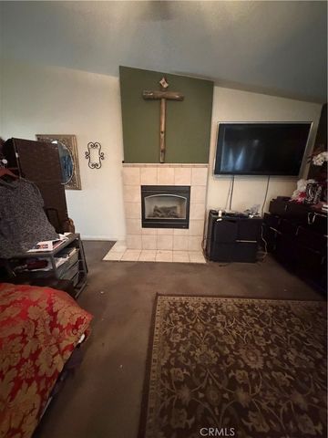 8026 PRIMROSE Avenue, Oak Hills, CA 92344