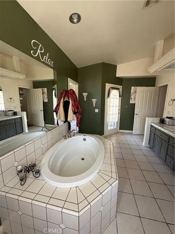 8026 PRIMROSE Avenue, Oak Hills, CA 92344