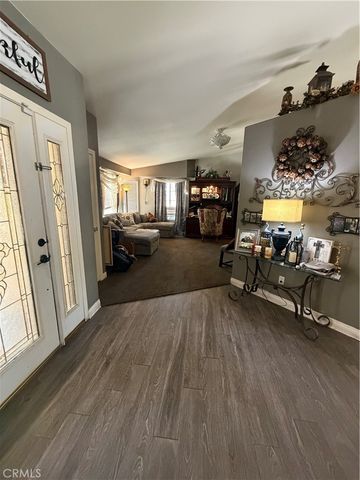8026 PRIMROSE Avenue, Oak Hills, CA 92344