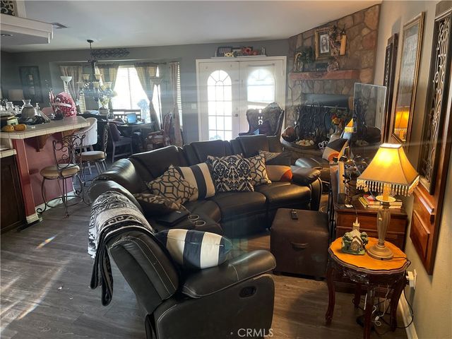 8026 PRIMROSE Avenue, Oak Hills, CA 92344