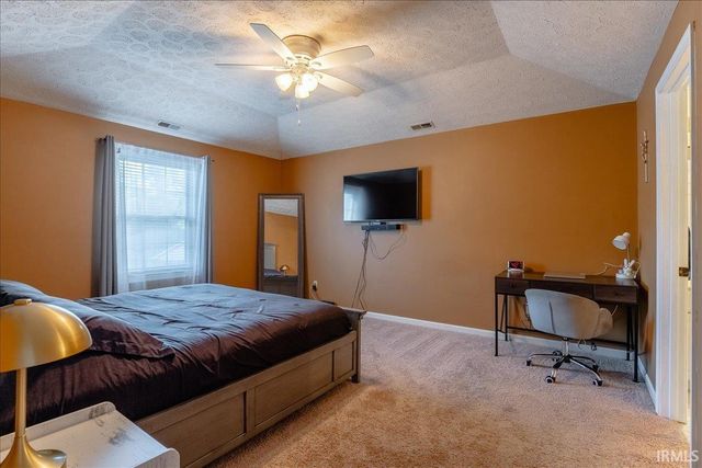 7544 Southfield Drive, Newburgh, IN 47630