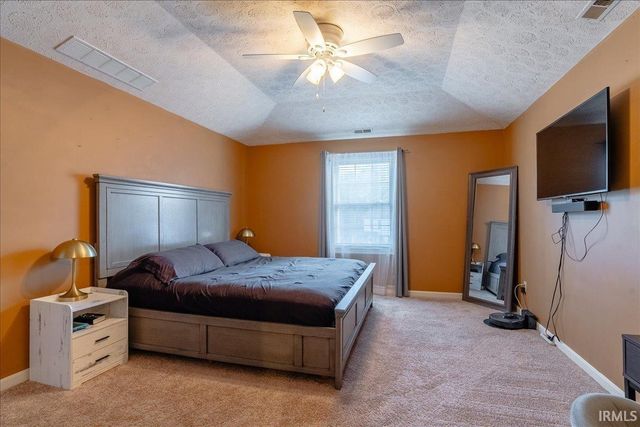 7544 Southfield Drive, Newburgh, IN 47630