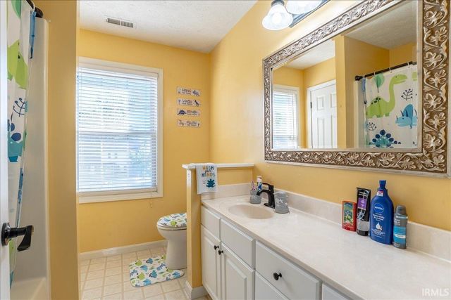 7544 Southfield Drive, Newburgh, IN 47630
