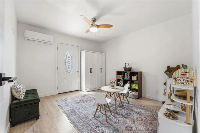 2157 Gale Avenue, Long Beach, CA 90810