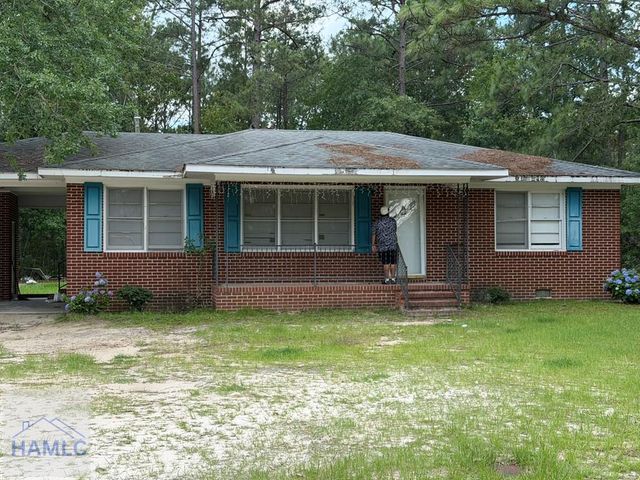 332 Thigpen Drive, Swainsboro, GA 30401