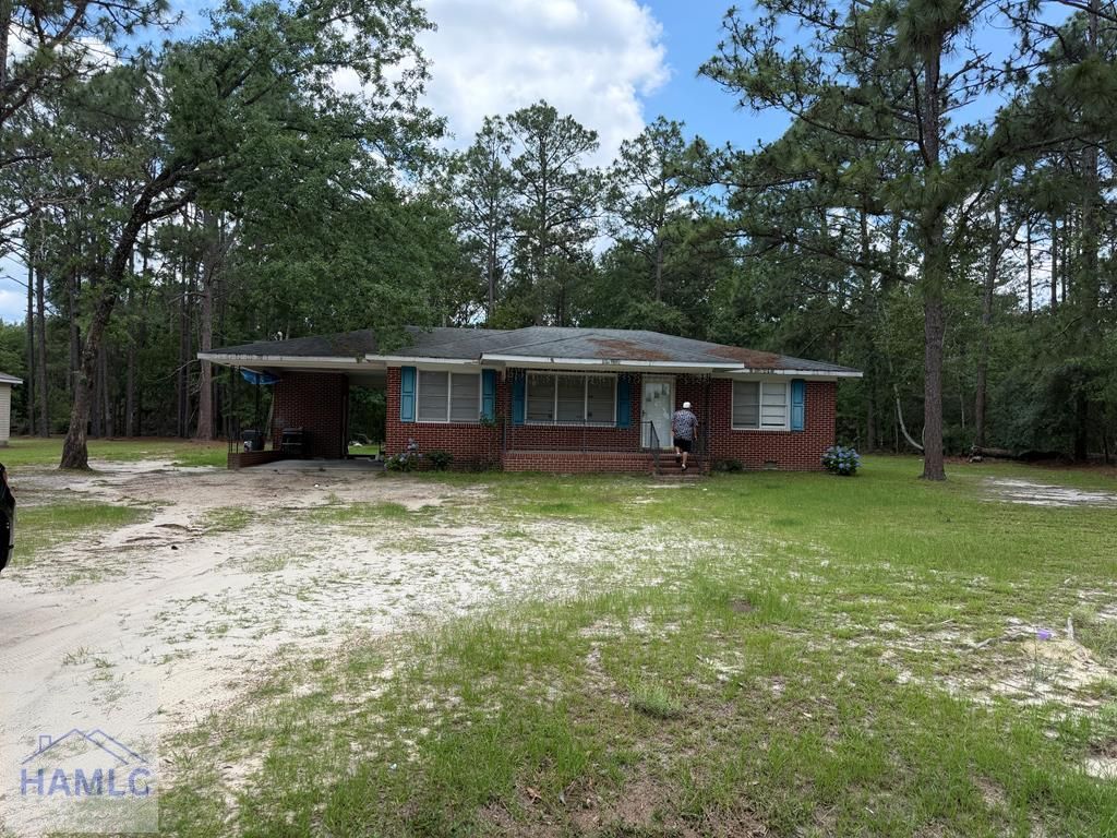 332 Thigpen Drive, Swainsboro, GA 30401