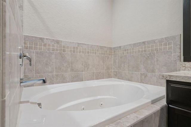 229 SANDESTIN DR, Haines City, FL 33844