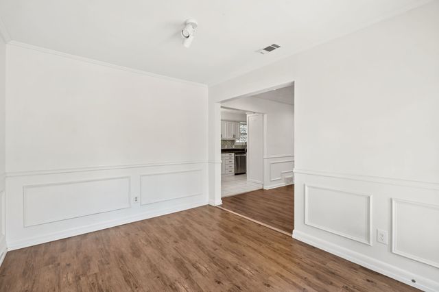 9028 Fringewood Drive, Dallas, TX 75228