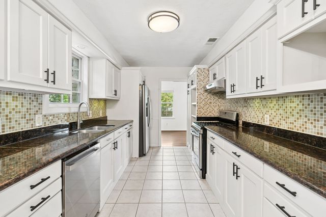 9028 Fringewood Drive, Dallas, TX 75228