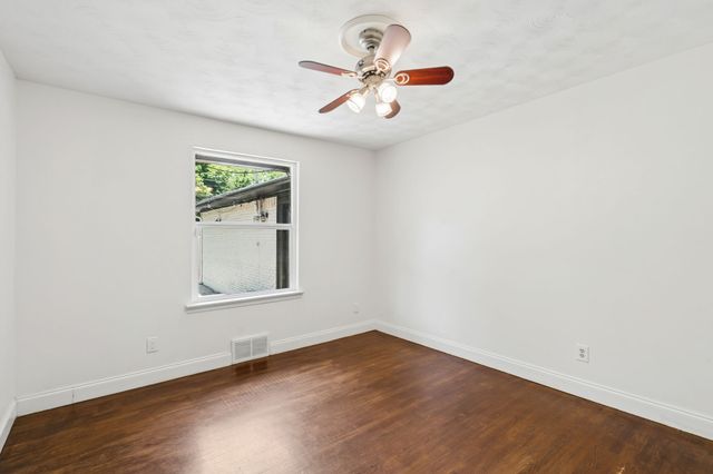 9028 Fringewood Drive, Dallas, TX 75228
