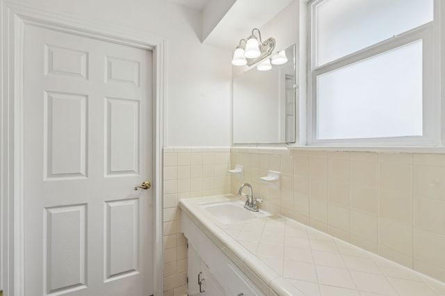9028 Fringewood Drive, Dallas, TX 75228