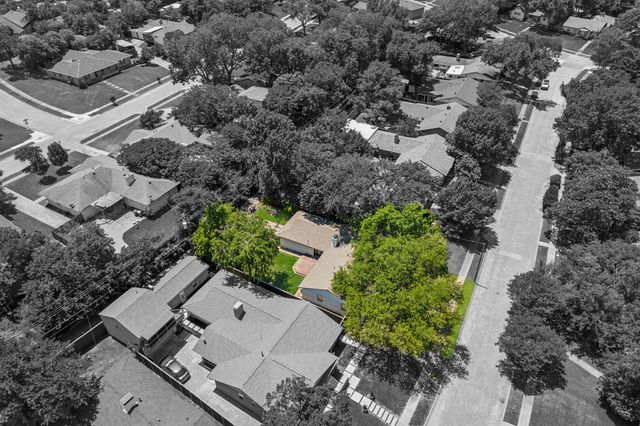 9028 Fringewood Drive, Dallas, TX 75228