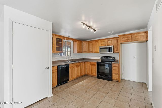 4749 S Goldenrod Place, Tucson, AZ 85730