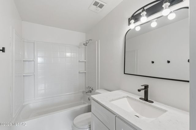 4749 S Goldenrod Place, Tucson, AZ 85730