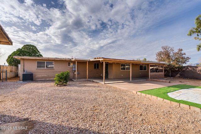 4749 S Goldenrod Place, Tucson, AZ 85730
