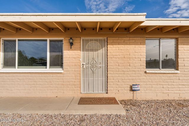 4749 S Goldenrod Place, Tucson, AZ 85730