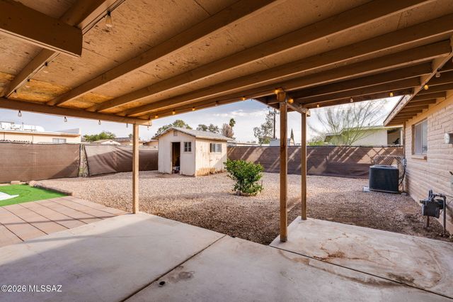 4749 S Goldenrod Place, Tucson, AZ 85730