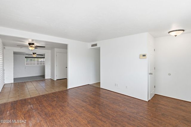 4749 S Goldenrod Place, Tucson, AZ 85730