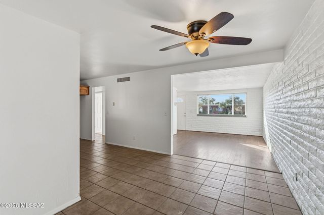 4749 S Goldenrod Place, Tucson, AZ 85730
