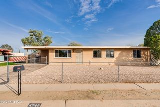4749 S Goldenrod Place, Tucson, AZ 85730