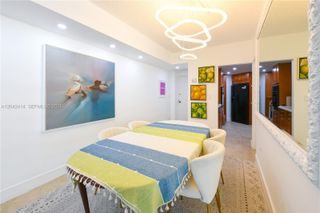 801 Brickell Bay Dr 1462, Miami, FL 33131