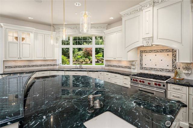 18049 NE 143rd Place, Woodinville, WA 98072