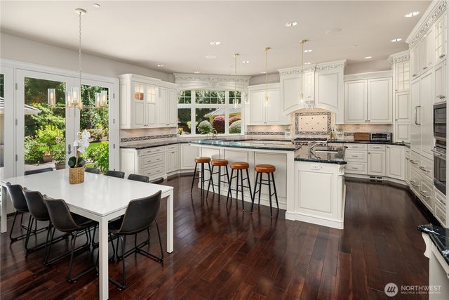18049 NE 143rd Place, Woodinville, WA 98072