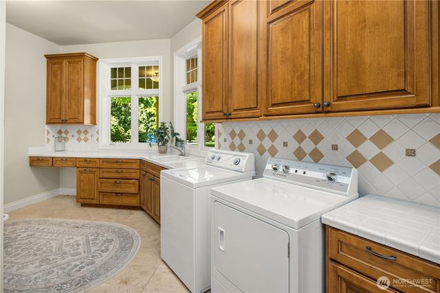18049 NE 143rd Place, Woodinville, WA 98072