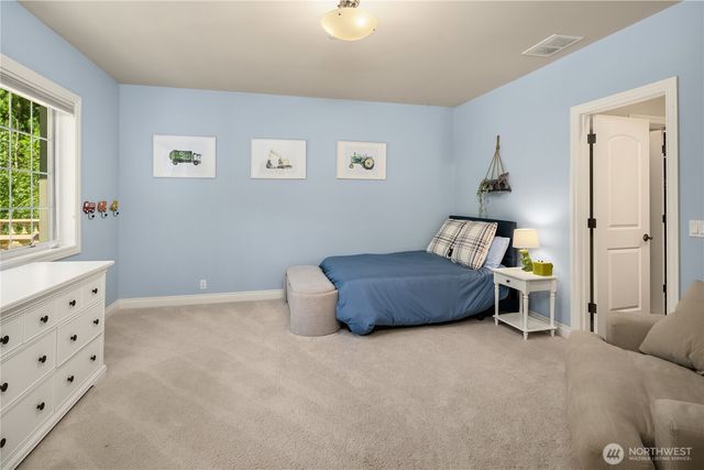 18049 NE 143rd Place, Woodinville, WA 98072